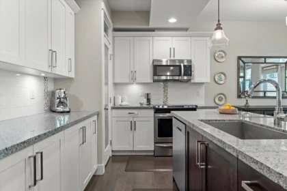 Kitchen Island Photo of 26 35298 Marshall Road, Abbotsford, BC