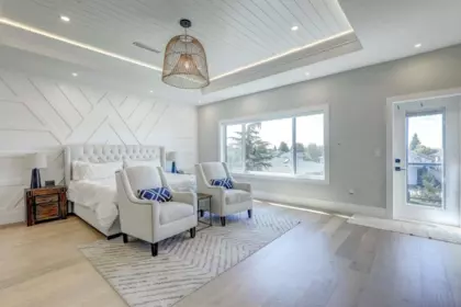 Entry Foyer Photo of 18626 57 Avenue, Surrey, BC