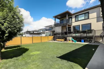 Fitness Center Photo Near 18626 57 Avenue, Surrey, BC