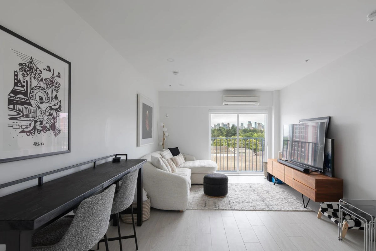 Living Room Photo of 321 1120 E Georgia Street, Vancouver, BC