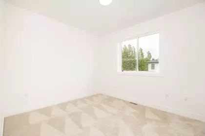 Laundry Room Photo of 1938 167a Street, Surrey, BC