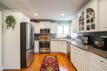 Breakfast Nook Photo of 8135 Barnett Street, Mission, BC