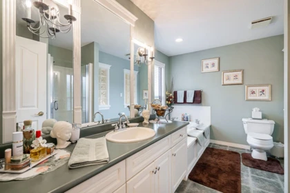 Laundry Room Photo of 8135 Barnett Street, Mission, BC