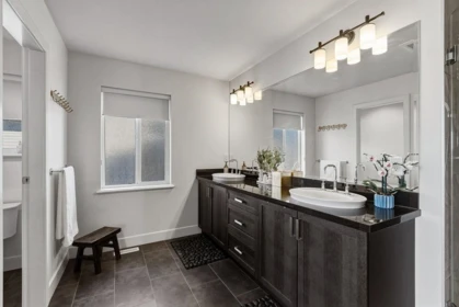 Hallway Photo of 1510 Dayton Street, Coquitlam, BC