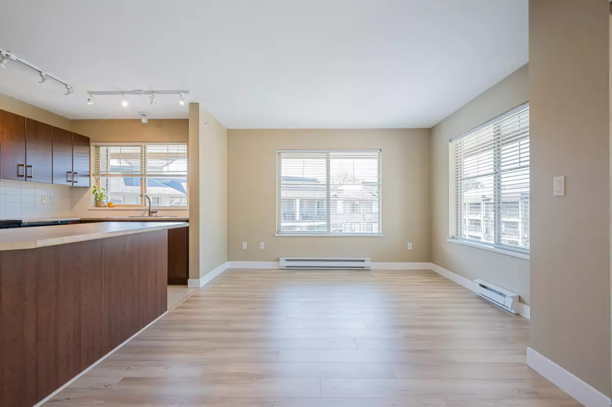 Dining Area Photo of 408 45561 Yale Road, Chilliwack, BC