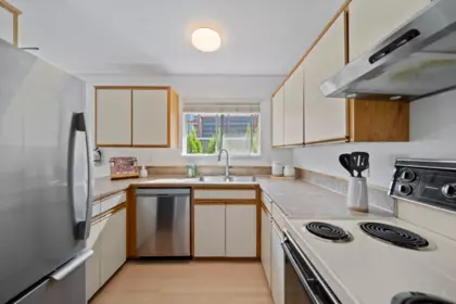 Breakfast Nook Photo of 224 Fourth Avenue, New Westminster, BC