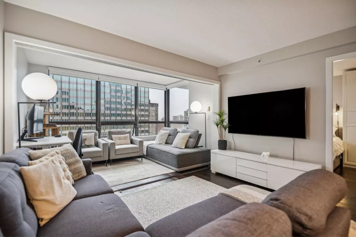 Family Room Photo of 2205 938 Smithe Street, Vancouver, BC