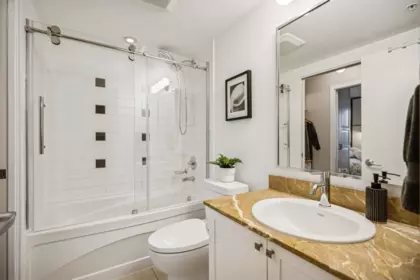 Powder Room Photo of 2205 938 Smithe Street, Vancouver, BC