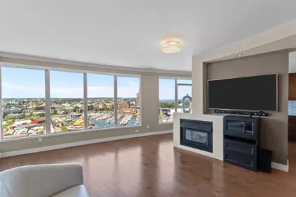 2302 1500 Howe Street, Vancouver, BC, Vancouver — Apartment/Condo for sale