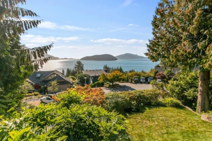 45 Sweetwater Place, Lions Bay, BC, Lions Bay — Single Family Residence for sale