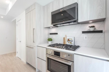 204 3264 Vanness Avenue, Vancouver, BC, Vancouver — Apartment/Condo for sale