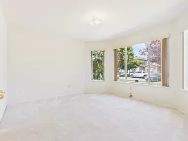 Breakfast Nook Photo of 2718 Oliver Crescent, Vancouver, BC