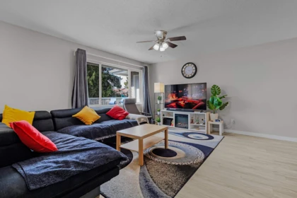 Kitchen Photo of 613 13923 72 Avenue, Surrey, BC