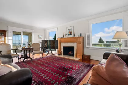 401 Somerset Street, North Vancouver, BC, North Vancouver — Single Family Residence for sale