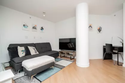 Loft / Bonus Room Photo of 806 58 Keefer Place, Vancouver, BC