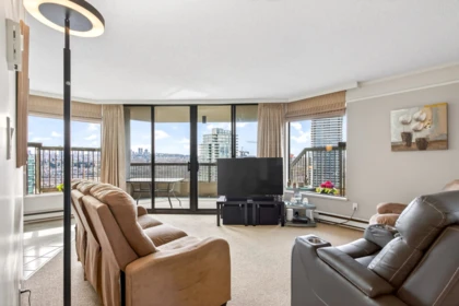 1608 2041 Bellwood Avenue, Burnaby, BC, Burnaby — Apartment/Condo for sale