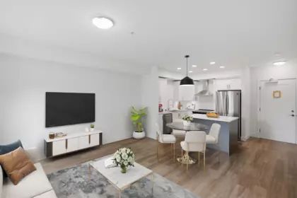 Kitchen Island Photo of 302 33568 George Ferguson Way, Abbotsford, BC