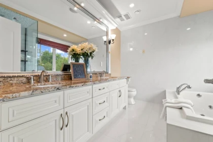 Basement Recreation Room Photo of 4077 W 13th Avenue, Vancouver, BC