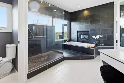 Entry Foyer Photo of 212 N Sea Avenue, Burnaby, BC
