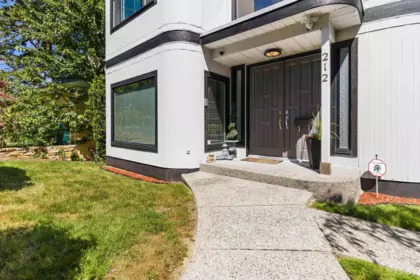 212 N Sea Avenue, Burnaby, BC, Burnaby — Single Family Residence for sale