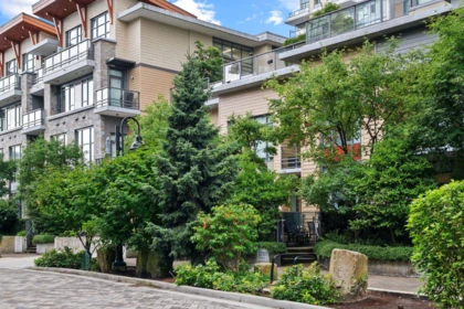 Garden / Landscaping Photo of 2781 Library Lane, North Vancouver, BC