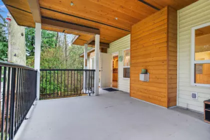 Basement Recreation Room Photo of 9766 130a Street, Surrey, BC