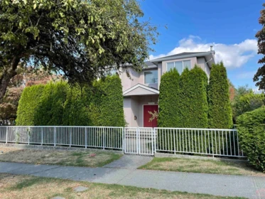 699 W 29th Avenue, Vancouver, BC, Vancouver — Single Family Residence for sale