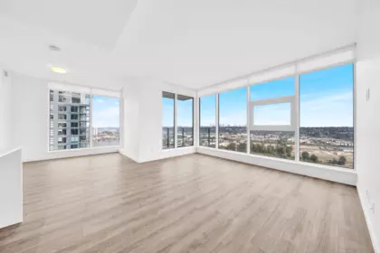 3807 680 Quayside Drive, New Westminster, BC, New Westminster — Apartment/Condo for sale