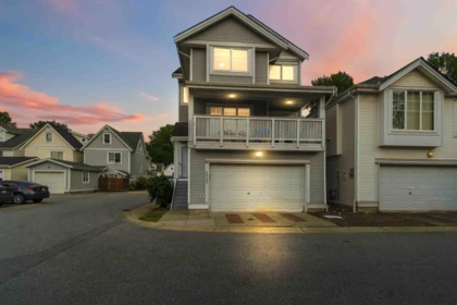 313 3000 Riverbend Drive, Coquitlam, BC, Coquitlam — Single Family Residence for sale