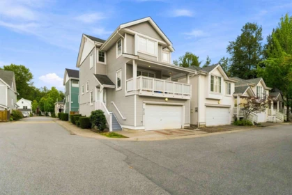 313 3000 Riverbend Drive, Coquitlam, BC, Coquitlam — Single Family Residence for sale