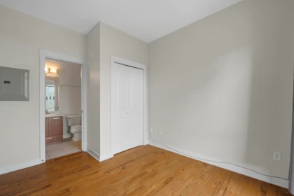 Breakfast Nook Photo of 404 13339 102a Avenue, Surrey, BC