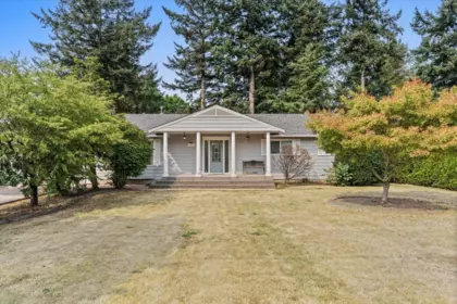 6895 Centennial Drive, Chilliwack, BC, Chilliwack — Single Family Residence for sale