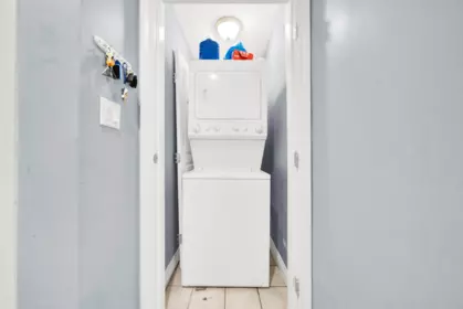 Powder Room Photo of 210 8115 121a Street, Surrey, BC