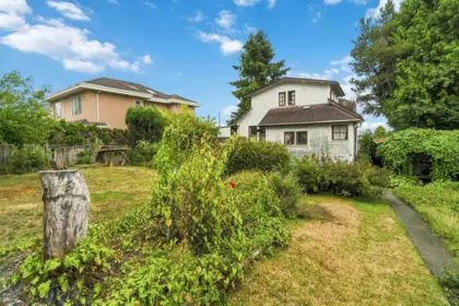Family Room Photo of 6151 Winch Street, Burnaby, BC
