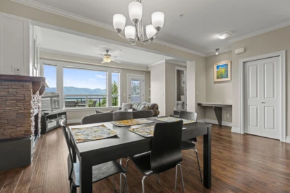 Kitchen Island Photo of 8 6026 Lindeman Street, Chilliwack, BC