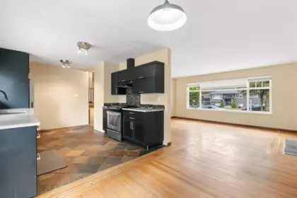 Kitchen Photo of 11530 95a Avenue, Delta, BC