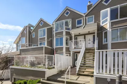 Outdoor Kitchen Photo of 1115 Elm Street, White Rock, BC
