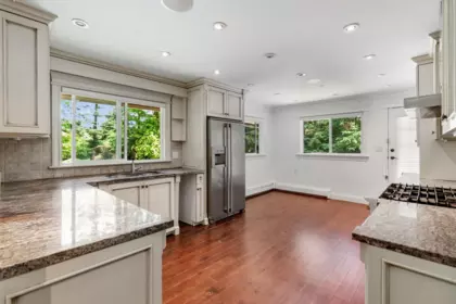 Dining Area Photo of 13788 32 Avenue, Surrey, BC