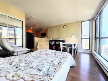 Pantry Photo of 1109 1367 Alberni Street, Vancouver, BC