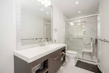 Powder Room Photo of 730 Colborne Street, New Westminster, BC