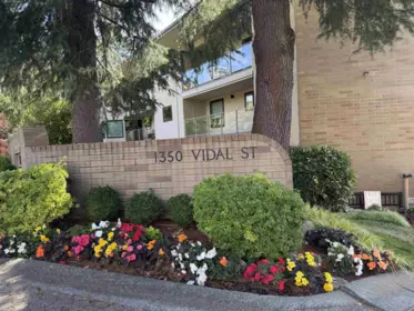 406 1350 Vidal Street, White Rock, BC, White Rock — Apartment/Condo for sale