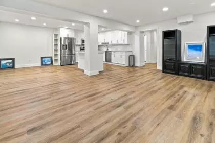 Basement Recreation Room Photo of 734 Carleton Drive, Port Moody, BC