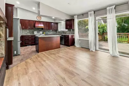 Family Room Photo of 734 Carleton Drive, Port Moody, BC
