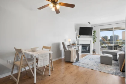 Kitchen Island Photo of 507 135 Eleventh Street, New Westminster, BC