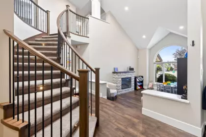 Hallway Photo of 2909 Meadowvista Place, Coquitlam, BC