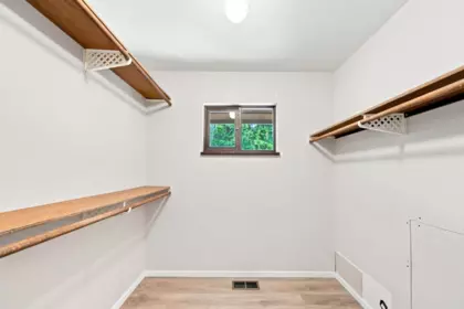 Walk-In Closet Photo of 5519 Cliffridge Place, North Vancouver, BC