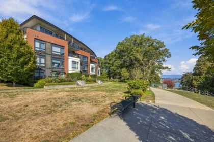 Street View Photo of 127 22 E Royal Avenue, New Westminster, BC