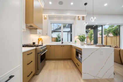 Kitchen Island Photo of 2 2070 E 26th Avenue, Vancouver, BC