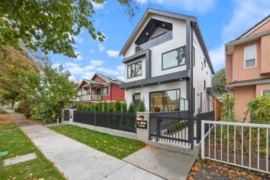 2 2070 E 26th Avenue, Vancouver, BC