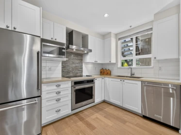 Breakfast Nook Photo of 3 3201 Noel Drive, Burnaby, BC
